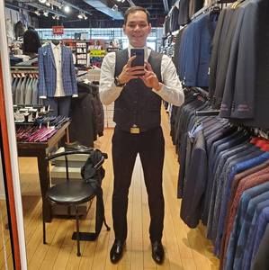 Meet your Posher, Leo